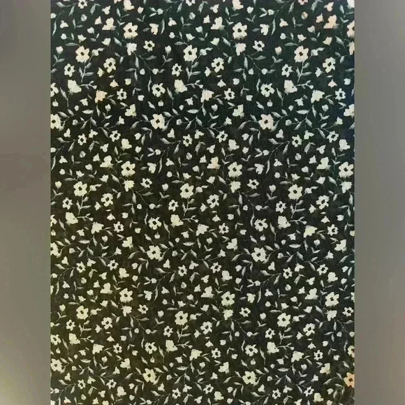 Forever 21 sheer floral bodysuit - Picture 5 of 8